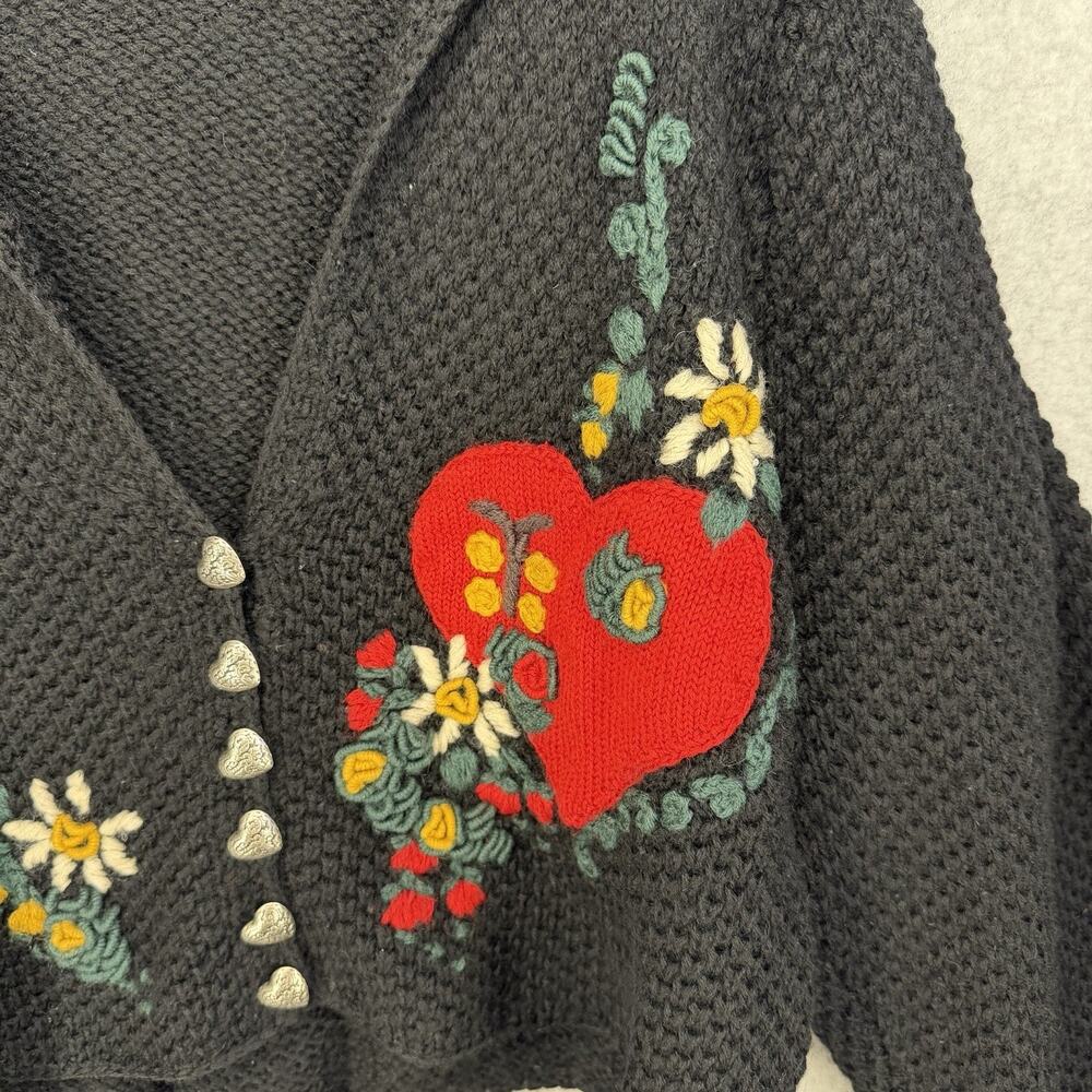 Alphorn Cardigan Womens 46 Black Wool Embroidered Floral Heart Vtg - Picture 4 of 13